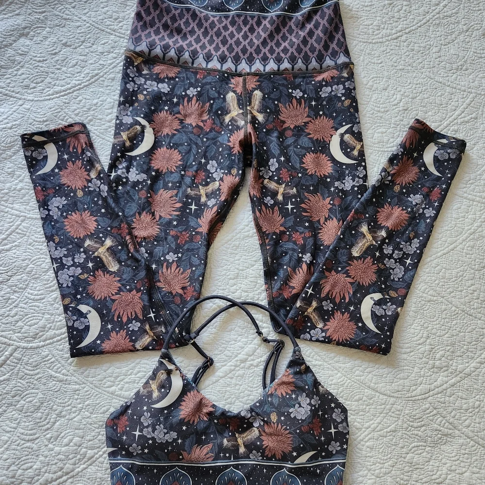 CHASING Rivers Legging & Top XS - Picture 1 of 3